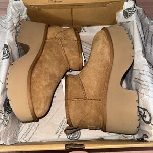 UGG Classic Ultra Mini Boots in Tan